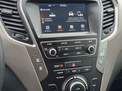 Used 2018 Hyundai Santa Fe Sport image 22