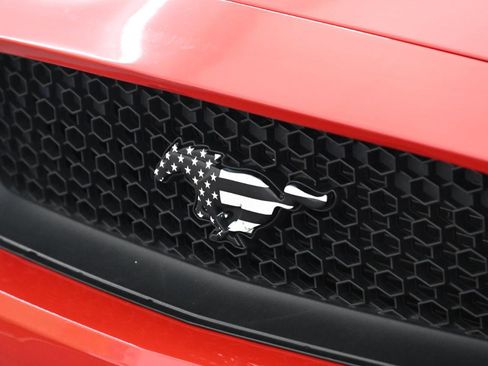 Used 2016 Ford Mustang GT RWD image 10