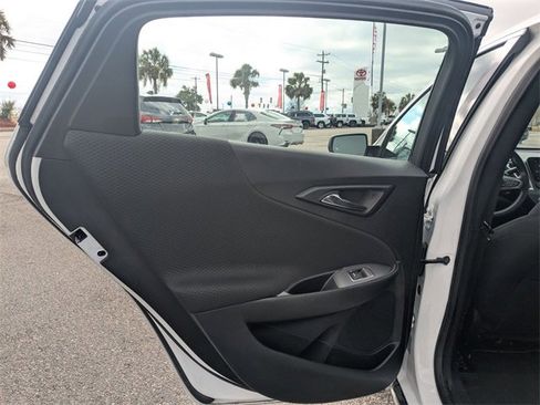 Used 2024 Chevrolet Malibu LT image 24