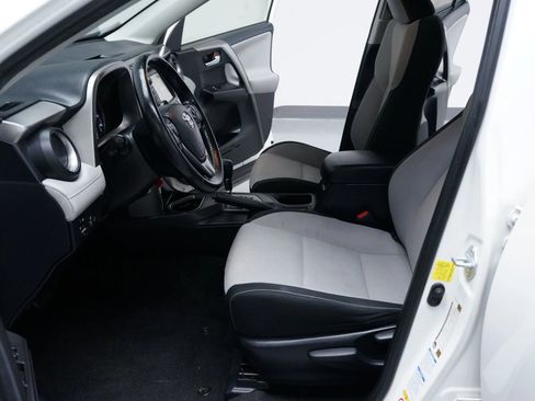 Used 2017 Toyota RAV4 XLE image 12