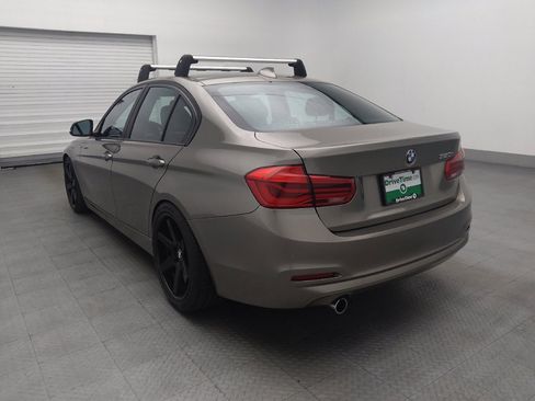 Used 2016 BMW 320i Sedan RWD image 5