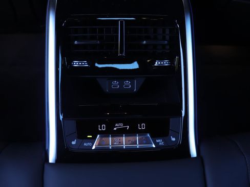 New 2026 BMW M850i xDrive AWD/4WD image 22