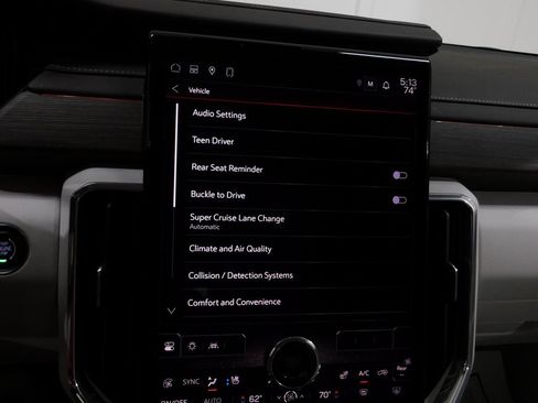 Used 2024 GMC Acadia Denali image 71