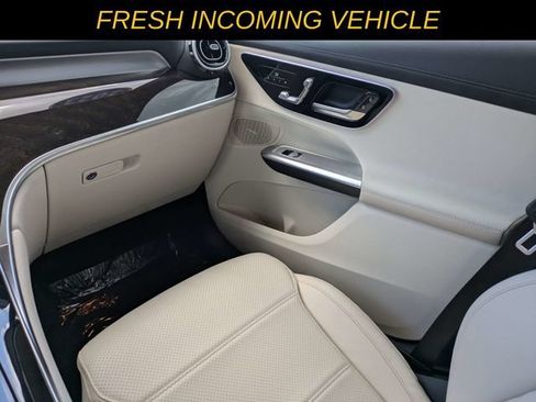 Used 2023 Mercedes-Benz GLC 300 image 14