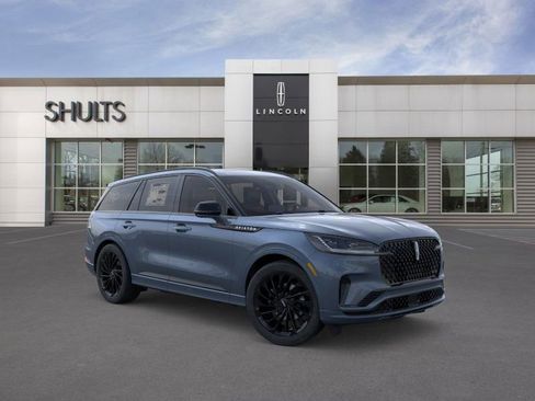 New 2026 Lincoln Aviator Reserve image 7