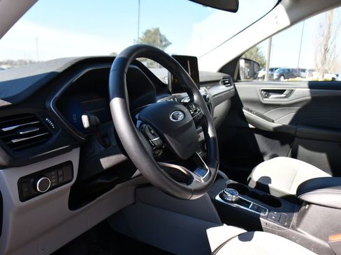 Used 2023 Ford Escape Active image 11