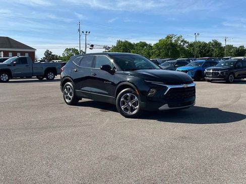 Certified 2023 Chevrolet Blazer LT w/ Driver Confidence Package FWD image 2