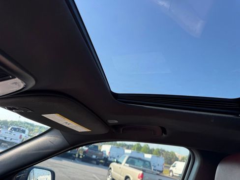 Used 2025 Dodge Durango GT image 23