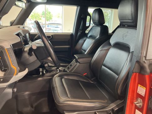 Used 2022 Ford Bronco Badlands w/ Sasquatch Package image 12