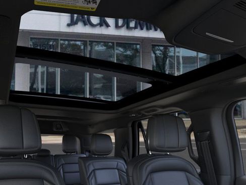 New 2026 Lincoln Navigator Reserve image 22