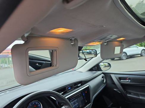 Certified 2019 Toyota Corolla XSE FWD image 13