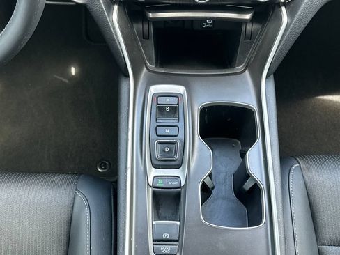 Used 2019 Honda Accord Sport image 17