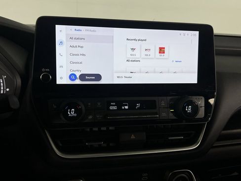 Used 2025 Toyota Grand Highlander AWD image 16