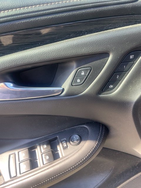 Used 2017 Buick Envision Essence FWD image 8
