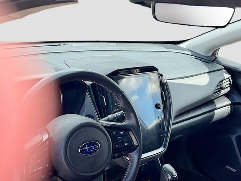 Used 2024 Subaru Crosstrek 2.5i Limited w/ Crosstrek Mirror Package AWD/4WD image 9