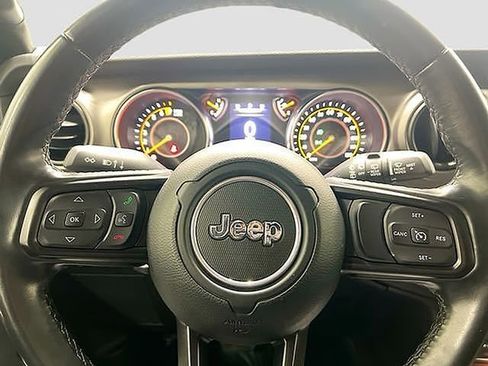 Used 2020 Jeep Wrangler Unlimited Sport image 23