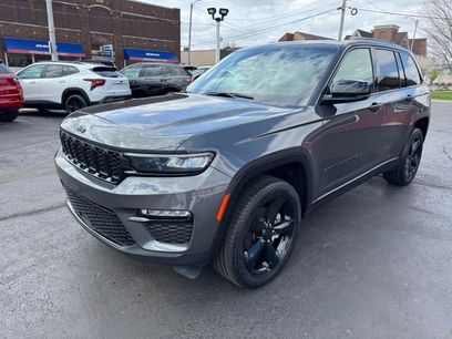 Used 2024 Jeep Grand Cherokee Limited w/ Black Appearance Package