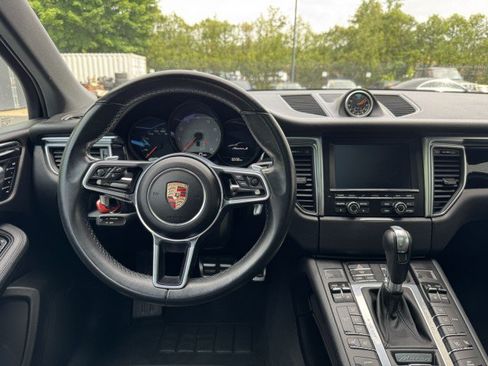 Used 2015 Porsche Macan S AWD/4WD image 21