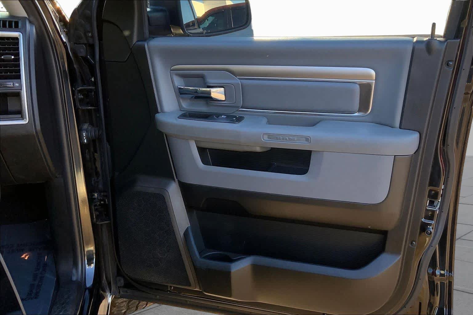 Used 2019 RAM 1500 Warlock w/ Electronics Group RWD image 20
