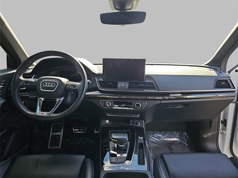 Used 2023 Audi SQ5 Premium Plus w/ Premium Plus Package image 9