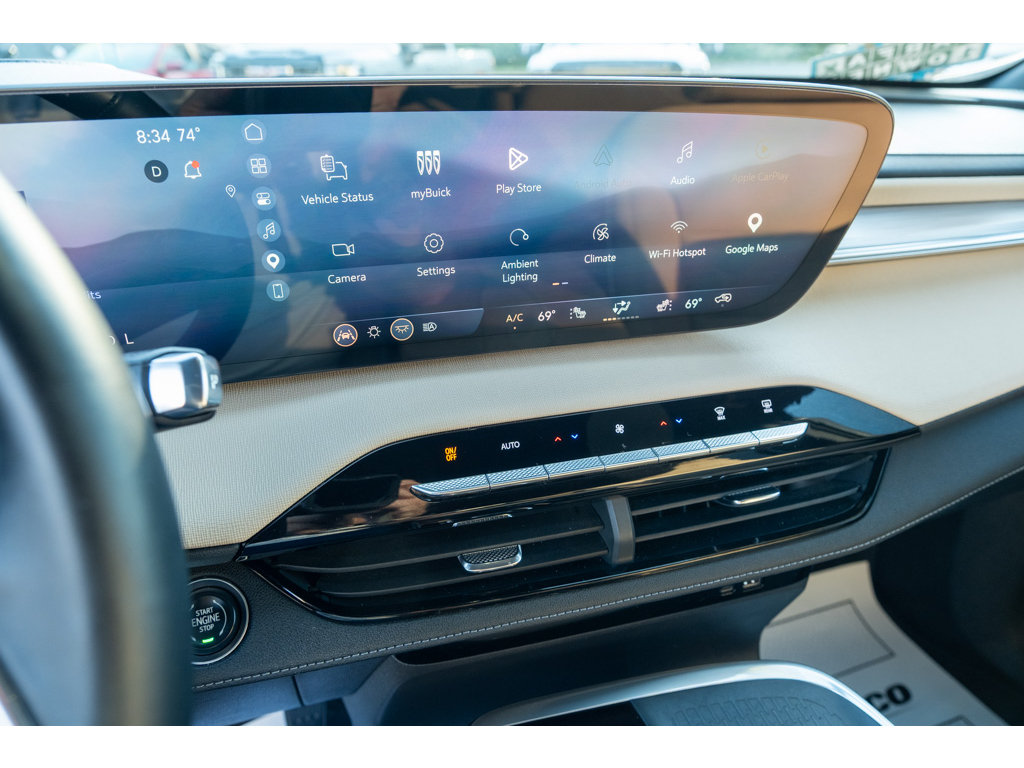 Used 2025 Buick Enclave Preferred FWD image 23