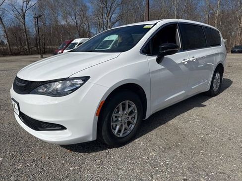 New 2026 Chrysler Voyager LX FWD image 2