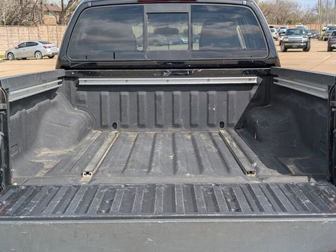 Used 2021 Nissan Frontier SV w/ Midnight Edition Floor Mats image 26