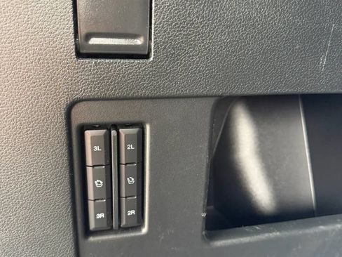 Used 2020 Ford Expedition XLT w/ Equipment Group 202A RWD image 24