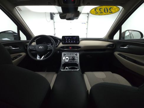 Used 2022 Hyundai Santa Fe SEL image 2