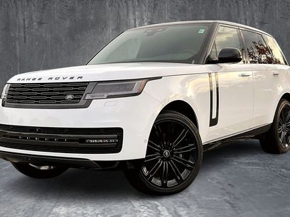 Used 2025 Land Rover Range Rover SE