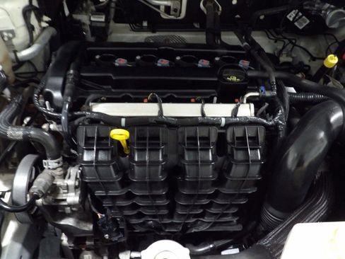 Used 2018 Dodge Journey SE image 20