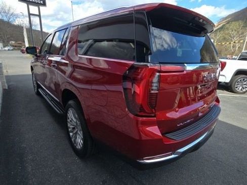 New 2026 GMC Yukon XL Elevation image 4