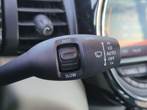 Used 2019 MINI Cooper S w/ Signature Upholstery Package image 25