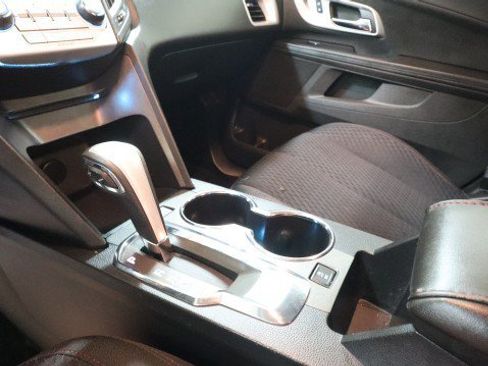Used 2015 Chevrolet Equinox LS FWD image 16