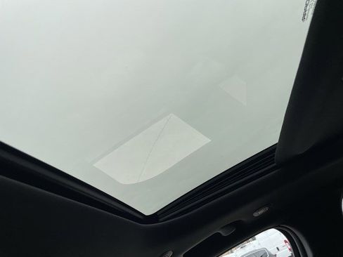 New 2026 Jeep Grand Cherokee Altitude image 16