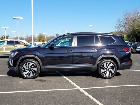 New 2026 Volkswagen Atlas SE FWD image 8