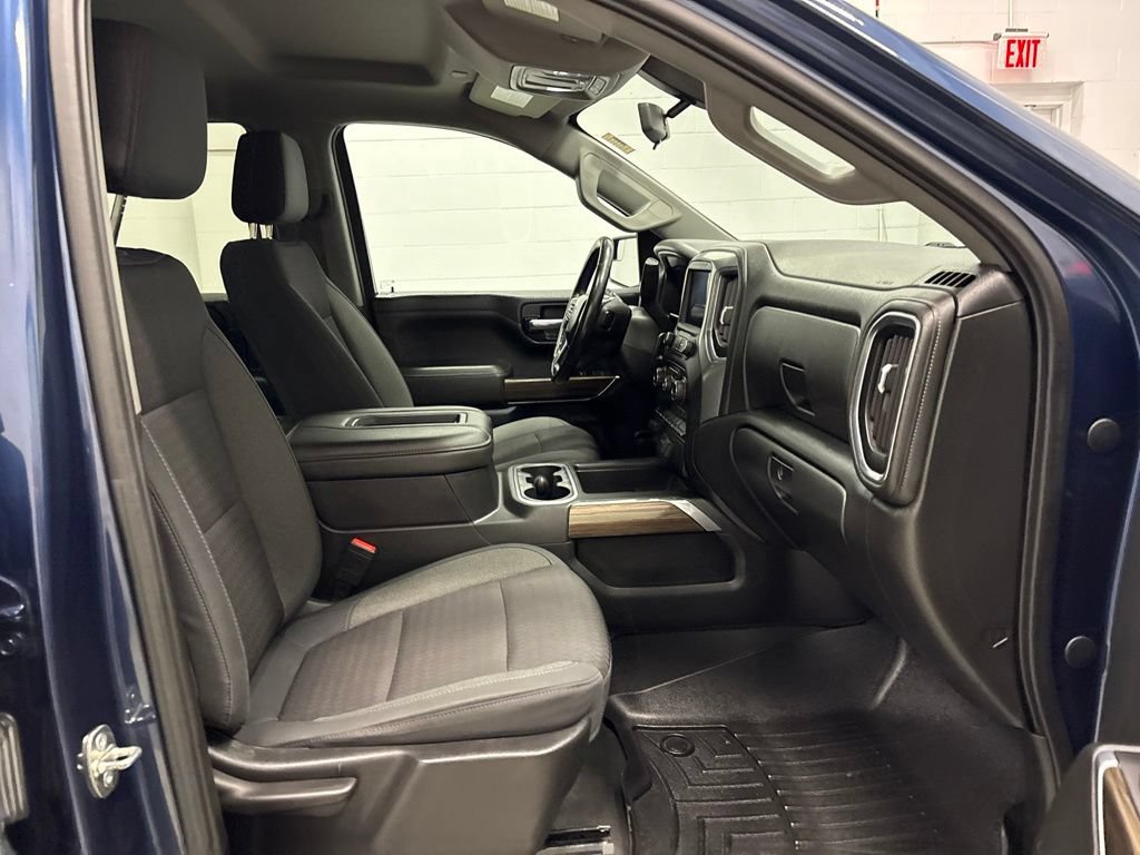 Used 2019 Chevrolet Silverado 1500 RST w/ All-Star Edition AWD/4WD image 36