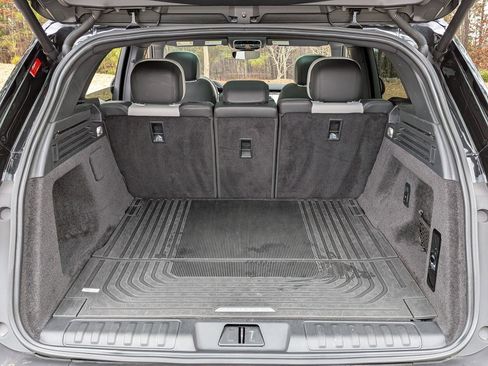 Used 2023 Land Rover Range Rover Sport SE Dynamic image 33