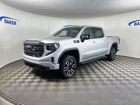 Used 2022 GMC Sierra 1500 AT4 w/ AT4 Premium Package image 1