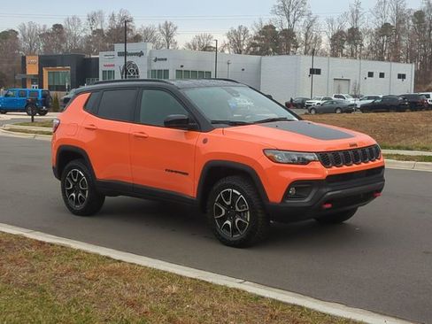 New 2026 Jeep Compass Trailhawk image 15