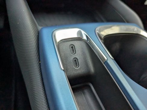 New 2026 Chevrolet Equinox EV LT image 20