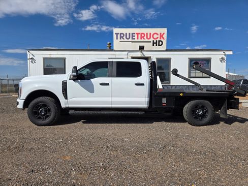 Used 2024 Ford F250 XL w/ STX Appearance Package AWD/4WD image 2