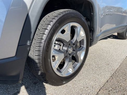 Used 2019 Jeep Compass Limited image 10