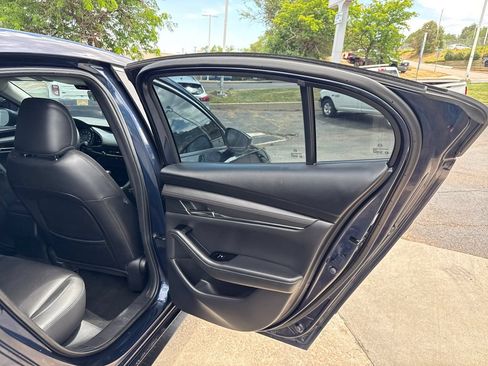 Used 2019 MAZDA MAZDA3 Sedan w/ Select Package FWD image 23