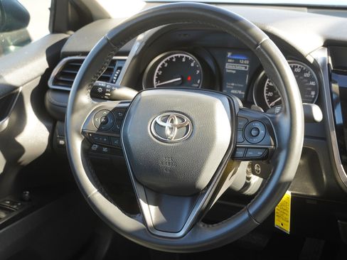 Used 2024 Toyota Camry SE image 27