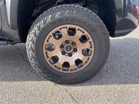 New 2026 Toyota Tacoma 4x4 Double Cab Hybrid image 9