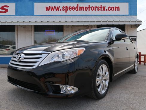 Used 2011 Toyota Avalon image 5