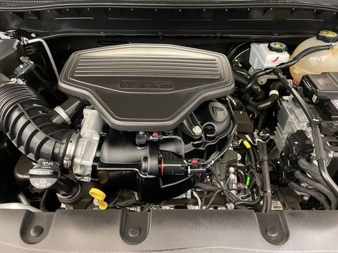 Used 2022 Chevrolet Blazer RS w/ Enhanced Convenience Package image 32