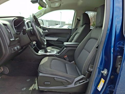 Used 2019 Chevrolet Colorado LT AWD/4WD image 13