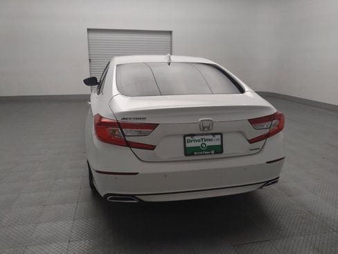 Used 2018 Honda Accord Touring image 6
